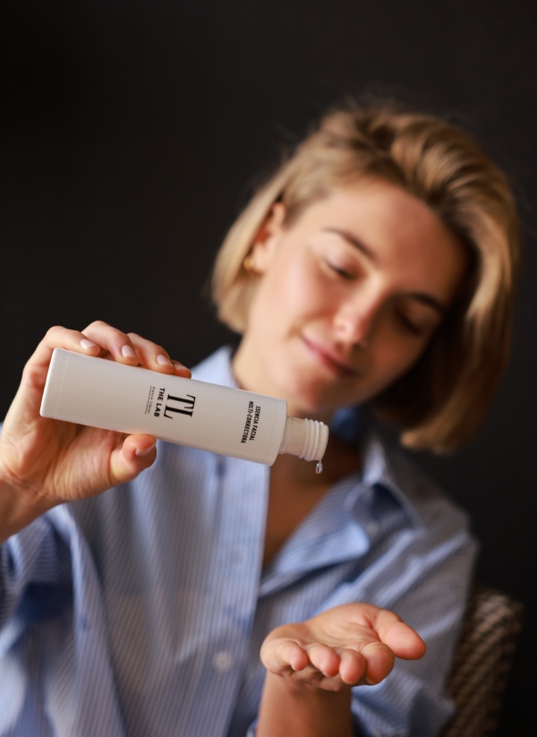 ESENCIA FACIAL MULTI-CORRECTORA 150ML